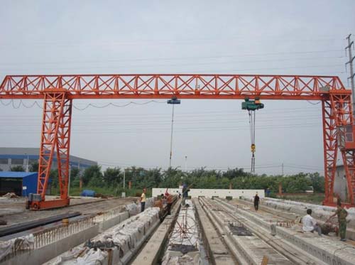 MH電動(dòng)葫蘆花架門式起重機(jī)